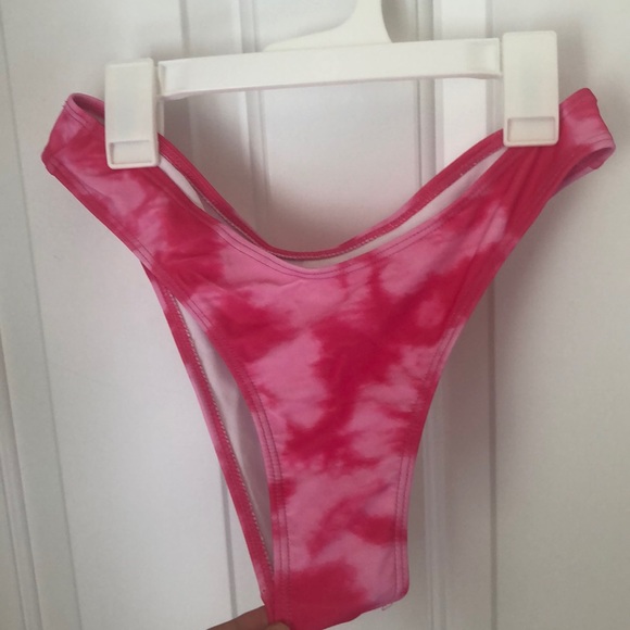 SHEIN PINK TIE DYE BIKINI SET 💗 BRAND NEW - Picture 2 of 3